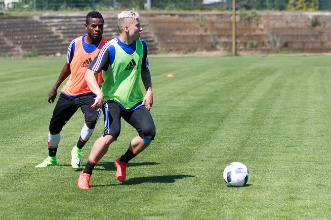 Ze Slovanu Liberec přichází do Sigmy na půlroční hostování s opcí slovenský záložník Ladislav Obročník.