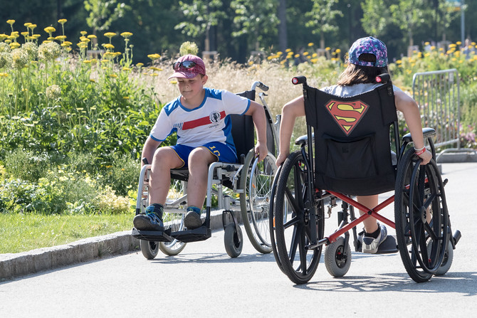 Štafeta na vozíku se už stala tradicí. Koná se vždy den před půlmaratonem.