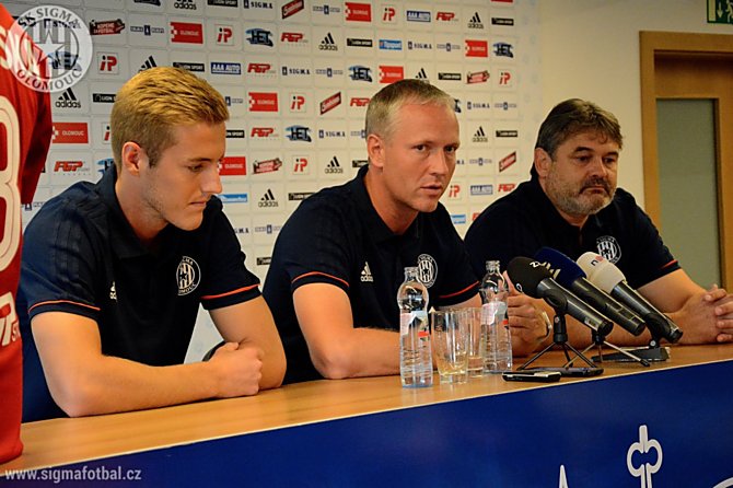 Tiskovka. Jakub Plšek, Václav Jílek a Ladislav Minář hovořili na úterní tiskové konferenci o plánech v HET lize.