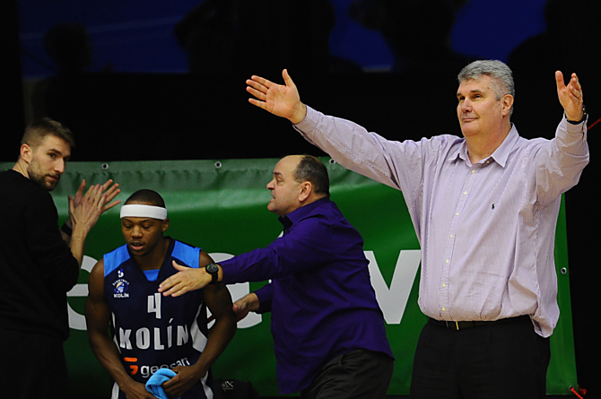 Tým BK Olomoucko vede trenér Predrag Benáček. Ilustrační foto