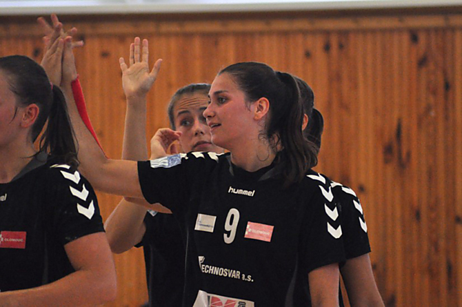 Házenkářky DHK ZORA Olomouc se chystají na domácí Pohár míru.