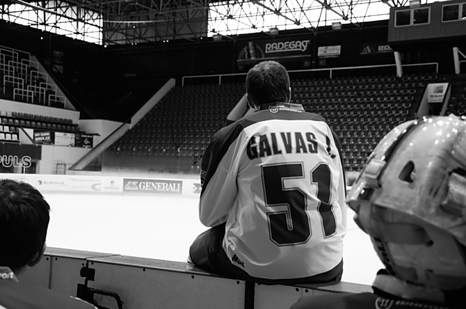 Lukáš Galvas se poprvé představil olomouckým fanouškům v extraligovém duelu. Bohužel zápas s Vítkovicemi body nepřinesl.