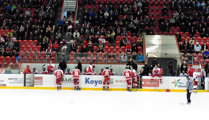 Hokejisté HC Olomouc hráli v 6. kole Tipsport extraligy. Mora prohrála 1:3.
