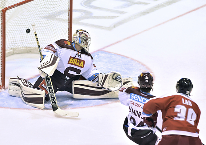 Marka Laše našel Jan Knotek a levé křídlo první lajny trefilo přesně.