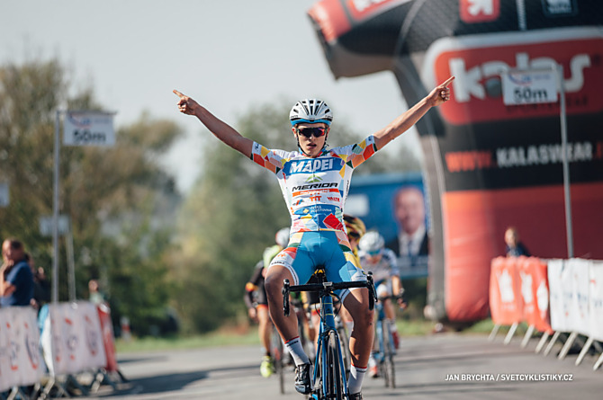 Kadet Mapei Merida Kaňkovský Pavel Bittner vyhrál poslední závod ČP v Plzni, v celkovém hodnocení byl na 2. místě.