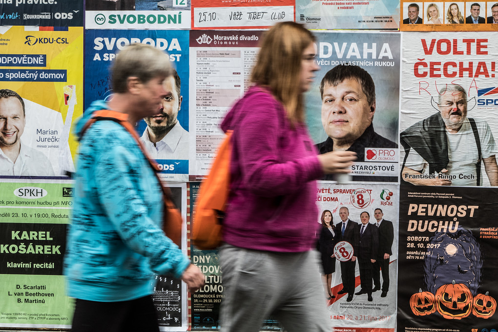 Taky už se těšíte, až všechna ta prázdná hesla zmizí a na plakátovací plochy se vrátí staré dobré reklamy..?