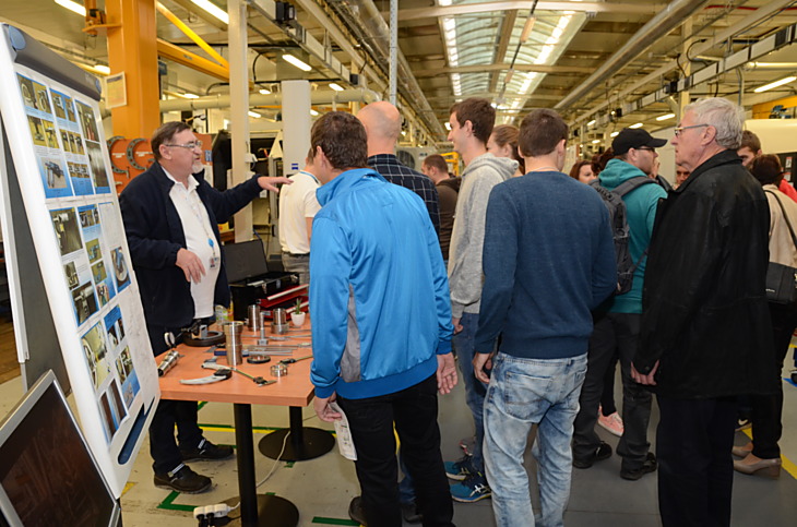 Dvojí narozeniny si jistě zaslouží více než jednu oslavu, otevřeli jsme proto brány naší společnosti i lidem zvenčí.