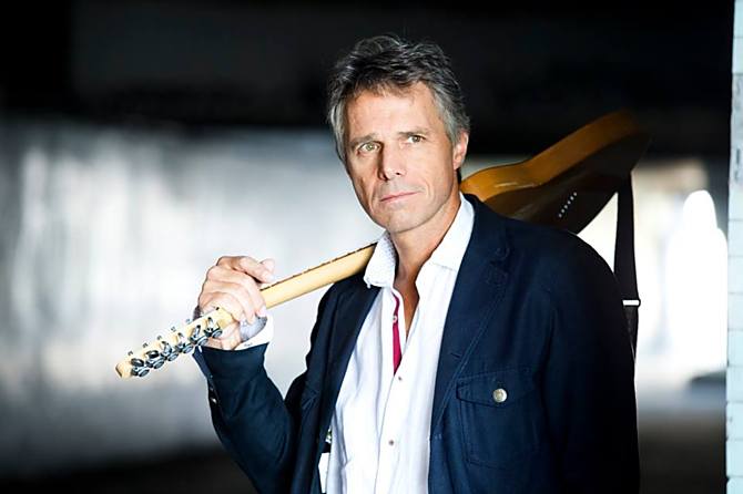 Hlavním hostem večera bude Janek Ledecký