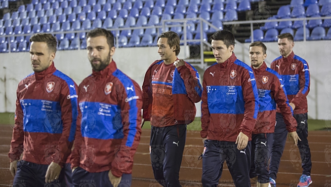David Houska (druhý zprava) na první srazu reprezentace ČR. Večer za ním dorazil ještě spoluhráč Šimon Falta.