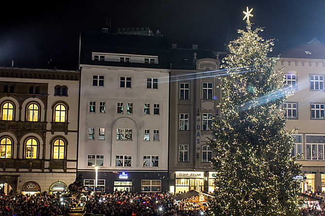 Vánoční trhy startují už dnes v 18:00 slavnostním rozsvícením stromu.