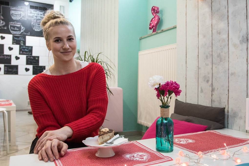 Výborné jsou i Lucčiny koláče. Při jejich výrobě si potrpí na kvalitní suroviny, ostatně jako při výrobě všech dobrot, které si tu můžete objednat. Ze sladkých teček preferuje cheesecaky.