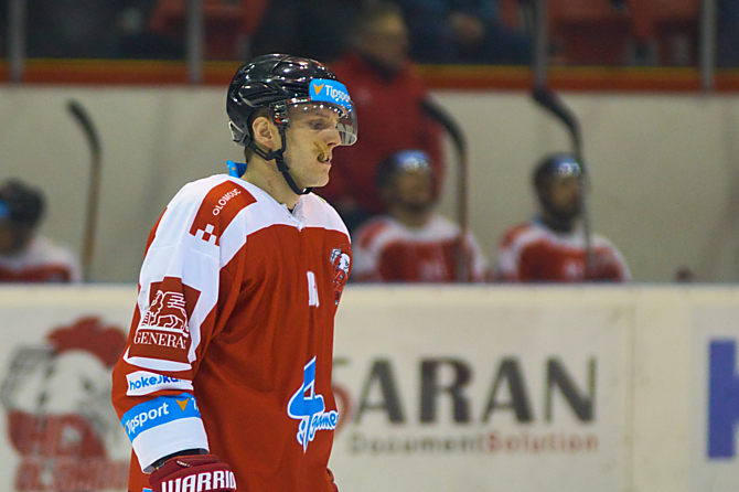 Smutný útočník HC Olomouc Marek Laš.