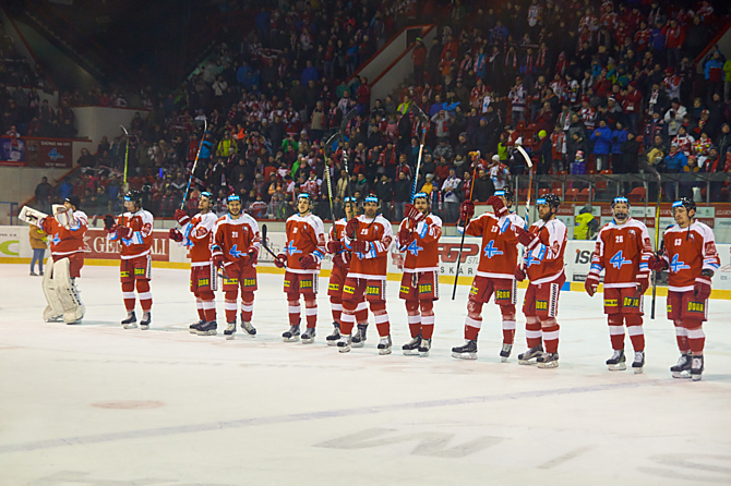 Potlesk. Mora předvedla výbornou sezonu, škoda, že nevyšlo jedno ze dvou domácích utkání s Plzní. Ale Škodovka byla nad síly Kohoutů...